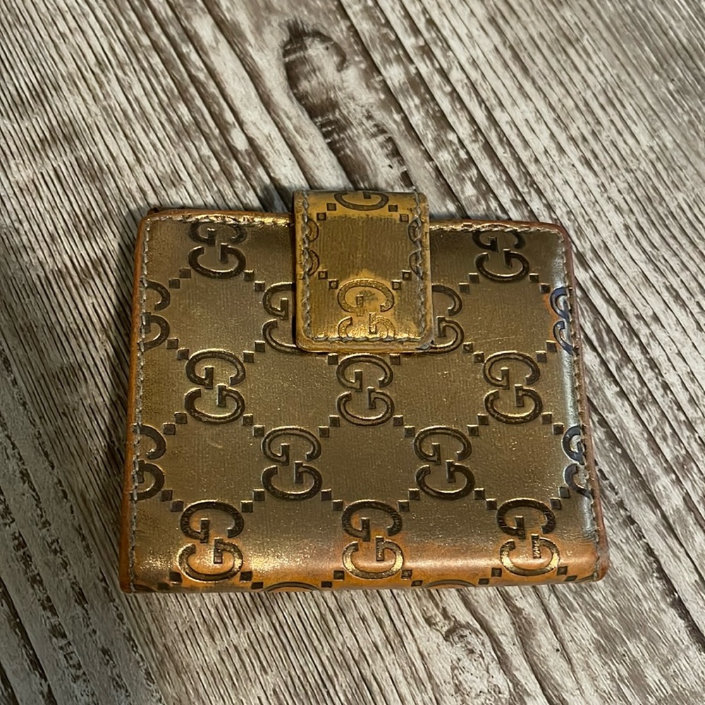 Vintage Authentic Gucci Copper Metallic Wallet